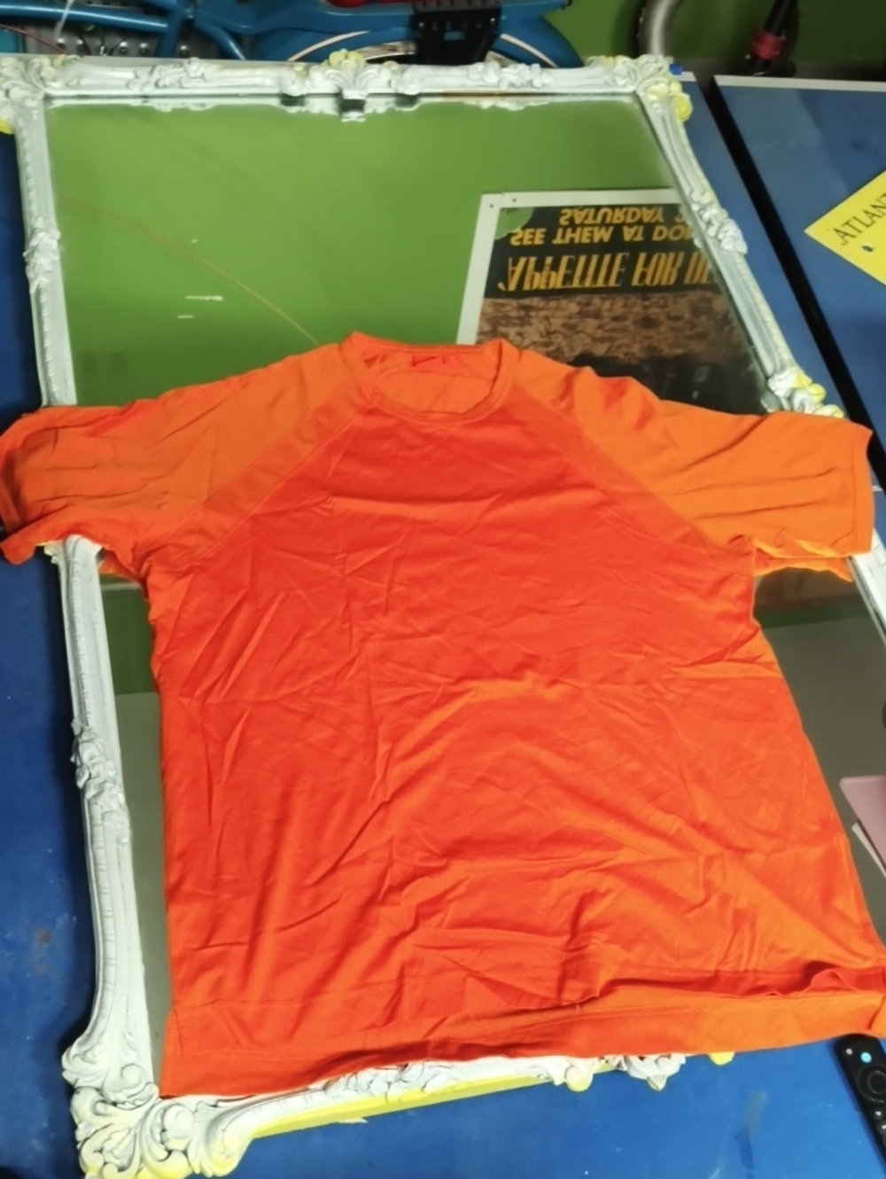 Mens XXL Hugo Boss Bright Orange Short-Sleeve Crew Neck Tee. Very Nice